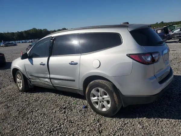 1GNKRFED5HJ135260 2017 CHEVROLET TRAVERSE - Image 2