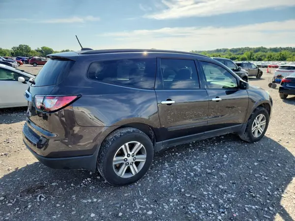 1GNKRFED5HJ153886 2017 CHEVROLET TRAVERSE - Image 2