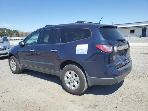 1GNKRFED5HJ165598 2017 CHEVROLET TRAVERSE - Image 2