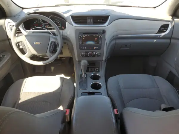 1GNKRFED5HJ165598 2017 CHEVROLET TRAVERSE - Image 8