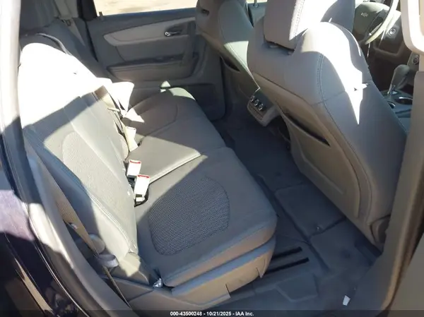 1GNKRFED5HJ198598 2017 CHEVROLET TRAVERSE - Image 8