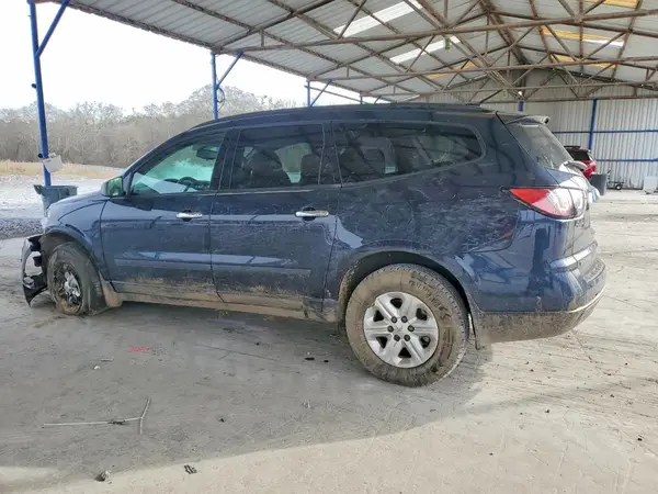 1GNKRFED5HJ303074 2017 CHEVROLET TRAVERSE - Image 2
