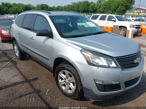 1GNKRFED5HJ308887 2017 CHEVROLET TRAVERSE - Image 1