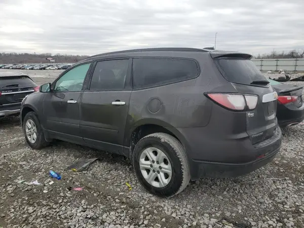 1GNKRFED5HJ321204 2017 CHEVROLET TRAVERSE - Image 2