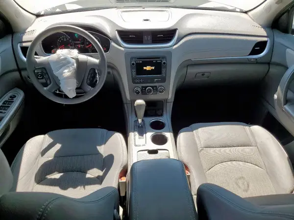 1GNKRFED5HJ349889 2017 CHEVROLET TRAVERSE - Image 8