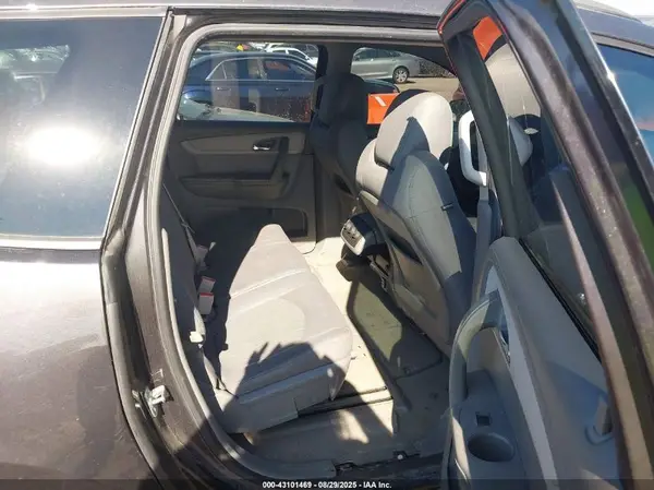 1GNKRFED6GJ147013 2016 CHEVROLET TRAVERSE - Image 8