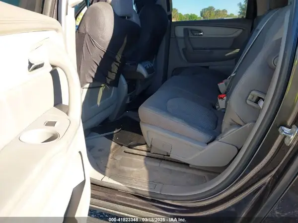 1GNKRFED6GJ251663 2016 CHEVROLET TRAVERSE - Image 8