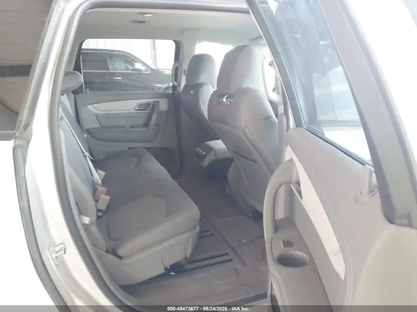 1GNKRFED6HJ172219 2017 CHEVROLET TRAVERSE - Image 8