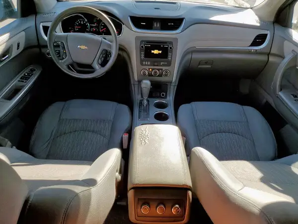 1GNKRFED6HJ183186 2017 CHEVROLET TRAVERSE - Image 8