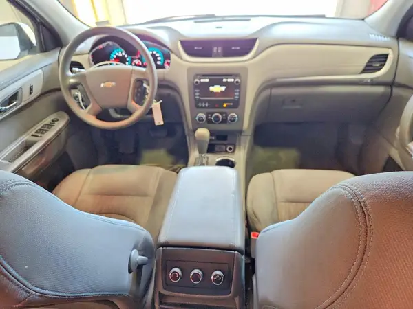 1GNKRFED6HJ197539 2017 CHEVROLET TRAVERSE - Image 8