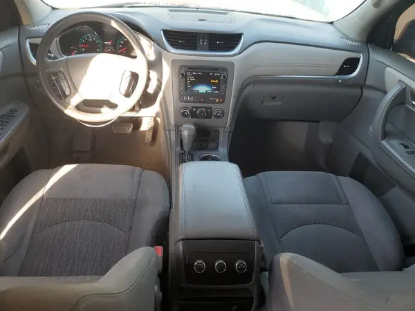 1GNKRFED6HJ214789 2017 CHEVROLET TRAVERSE - Image 8