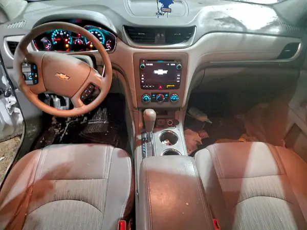 1GNKRFED6HJ260526 2017 CHEVROLET TRAVERSE - Image 8