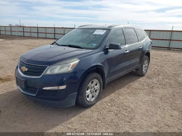 1GNKRFED6HJ299763 2017 CHEVROLET TRAVERSE - Image 2
