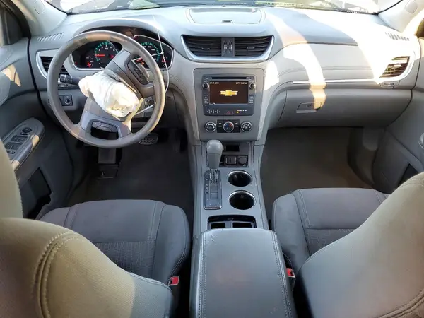 1GNKRFED6HJ304590 2017 CHEVROLET TRAVERSE - Image 8