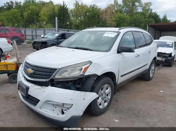 1GNKRFED6HJ312513 2017 CHEVROLET TRAVERSE - Image 2