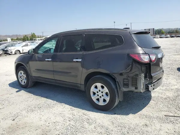 1GNKRFED6HJ315086 2017 CHEVROLET TRAVERSE - Image 2