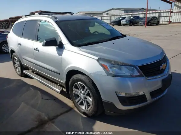1GNKRFED6HJ349609 2017 CHEVROLET TRAVERSE - Image 1