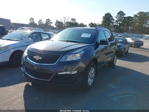 1GNKRFED7GJ320215 2016 CHEVROLET TRAVERSE - Image 2
