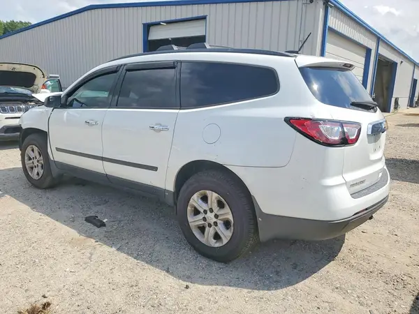 1GNKRFED7HJ143571 2017 CHEVROLET TRAVERSE - Image 2