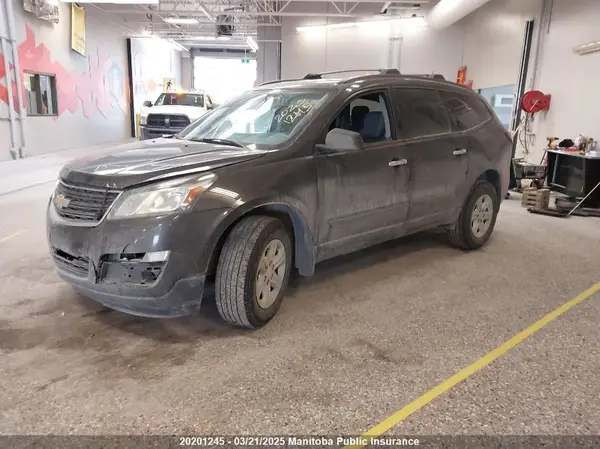 1GNKRFED7HJ313847 2017 CHEVROLET TRAVERSE - Image 2