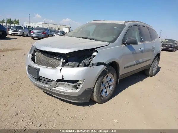 1GNKRFED7HJ342247 2017 CHEVROLET TRAVERSE - Image 2