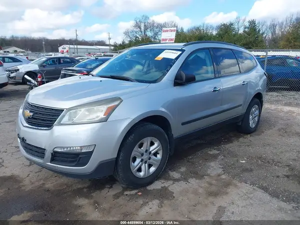 1GNKRFED8GJ172060 2016 CHEVROLET TRAVERSE - Image 2