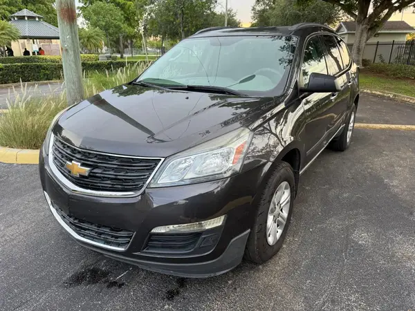 1GNKRFED8GJ258890 2016 CHEVROLET TRAVERSE - Image 2