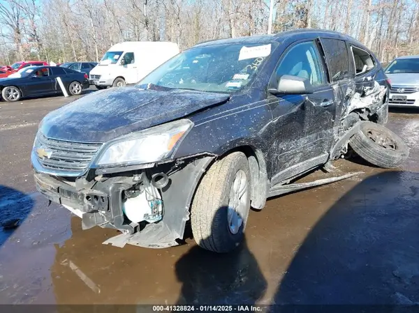 1GNKRFED8HJ145863 2017 CHEVROLET TRAVERSE - Image 2