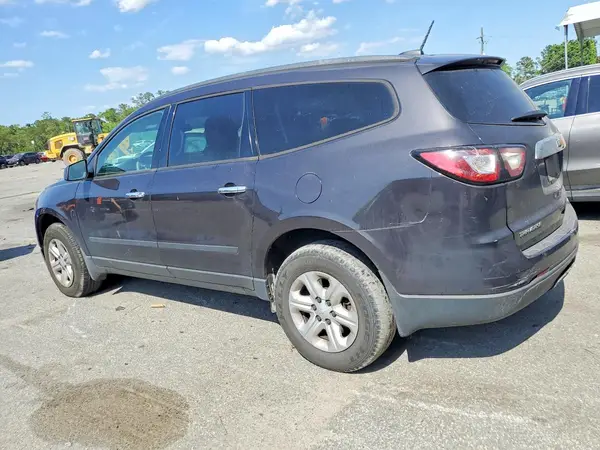 1GNKRFED8HJ153302 2017 CHEVROLET TRAVERSE - Image 2