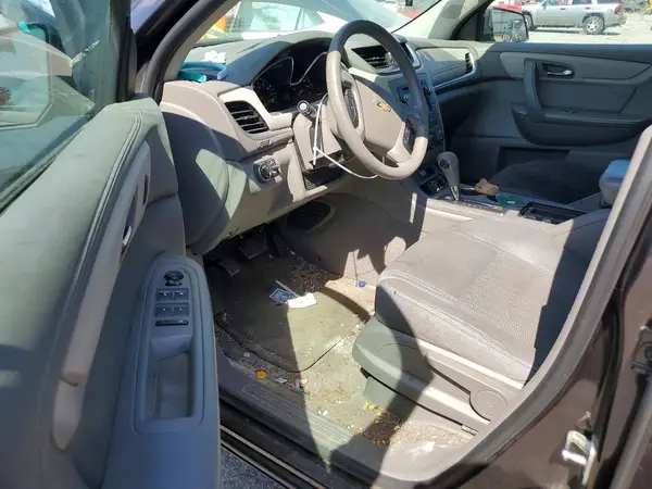 1GNKRFED8HJ153302 2017 CHEVROLET TRAVERSE - Image 8