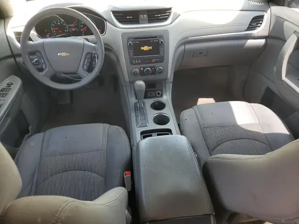 1GNKRFED8HJ200330 2017 CHEVROLET TRAVERSE - Image 8