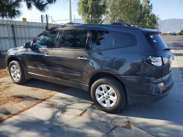1GNKRFED8HJ229097 2017 CHEVROLET TRAVERSE - Image 2