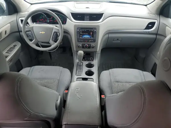 1GNKRFED8HJ256073 2017 CHEVROLET TRAVERSE - Image 8
