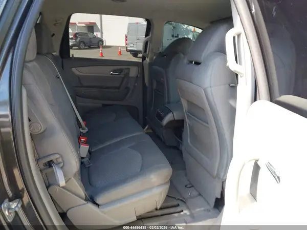 1GNKRFED8HJ286075 2017 CHEVROLET TRAVERSE - Image 8
