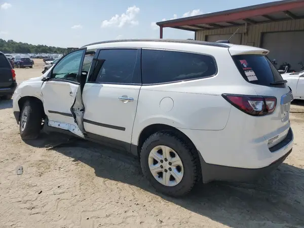 1GNKRFED8HJ307555 2017 CHEVROLET TRAVERSE - Image 2