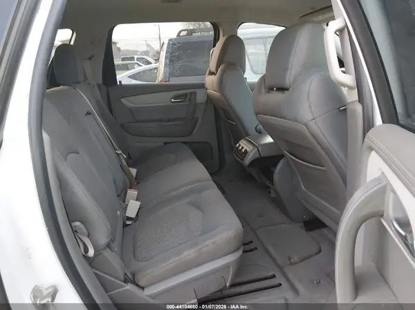 1GNKRFED8HJ350289 2017 CHEVROLET TRAVERSE - Image 8