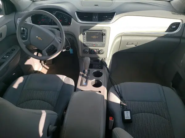 1GNKRFED9HJ107722 2017 CHEVROLET TRAVERSE - Image 8