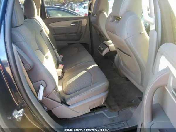 1GNKRFED9HJ176152 2017 CHEVROLET TRAVERSE - Image 8