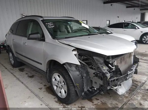 1GNKRFED9HJ177625 2017 CHEVROLET TRAVERSE - Image 1