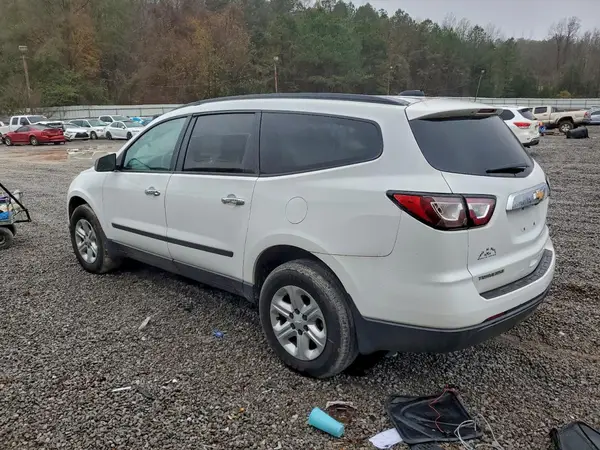 1GNKRFED9HJ257779 2017 CHEVROLET TRAVERSE - Image 2