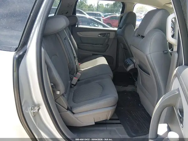 1GNKRFED9HJ273139 2017 CHEVROLET TRAVERSE - Image 8