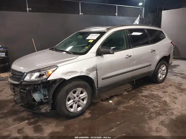 1GNKRFED9HJ292208 2017 CHEVROLET TRAVERSE - Image 2