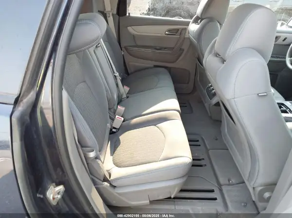 1GNKRFED9HJ292323 2017 CHEVROLET TRAVERSE - Image 8