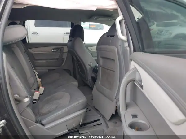 1GNKRFED9HJ299434 2017 CHEVROLET TRAVERSE - Image 8