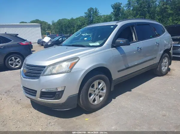 1GNKRFEDXGJ107615 2016 CHEVROLET TRAVERSE - Image 2