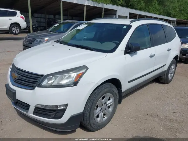 1GNKRFEDXHJ137067 2017 CHEVROLET TRAVERSE - Image 2