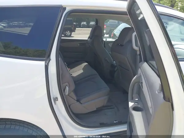 1GNKRFEDXHJ137067 2017 CHEVROLET TRAVERSE - Image 8