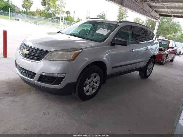 1GNKRFEDXHJ345336 2017 CHEVROLET TRAVERSE - Image 2
