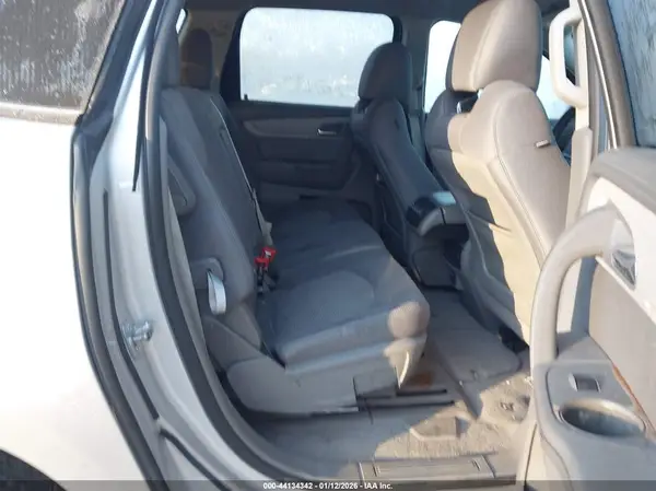 1GNKRFKD0GJ180447 2016 CHEVROLET TRAVERSE - Image 8