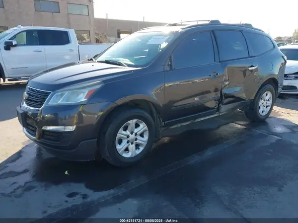 1GNKRFKD0GJ252926 2016 CHEVROLET TRAVERSE - Image 2